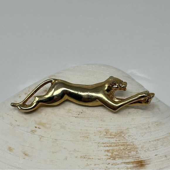 Gold tone panthera with diamond eyes brooch - Picture 2 of 2